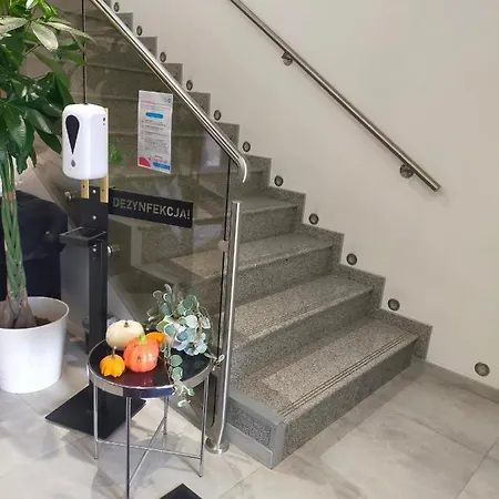 住宿加早餐酒店 Wrzos 波兹南