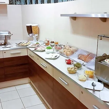 Wrzos Bed & Breakfast Poznan